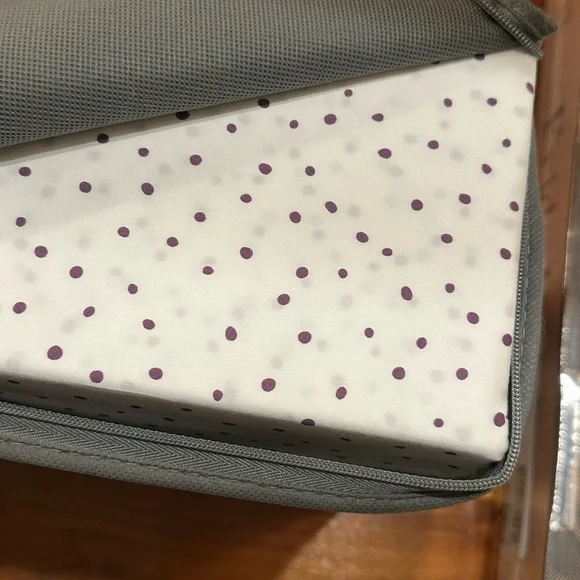 Sleep Number White with Plum Dot Sheet Set - Picture 4 of 5